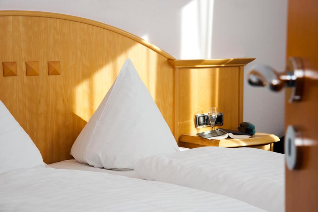 Hotel Berlin - Greenline Hotel Цоссен Екстер'єр фото