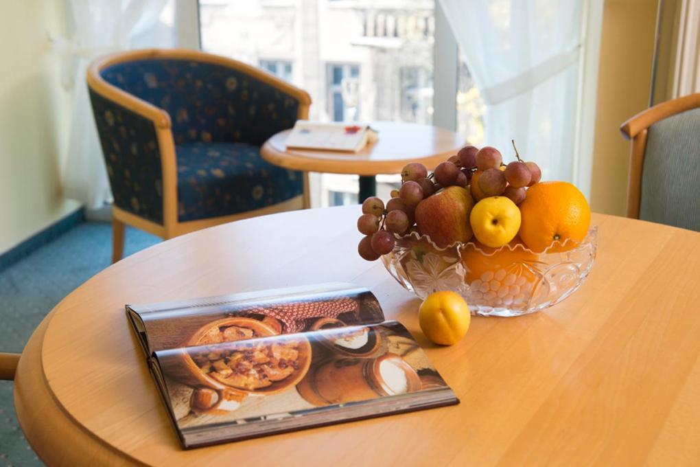 Hotel Berlin - Greenline Hotel Цоссен Екстер'єр фото