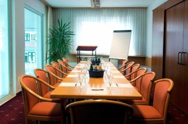 Hotel Berlin - Greenline Hotel Цоссен Екстер'єр фото