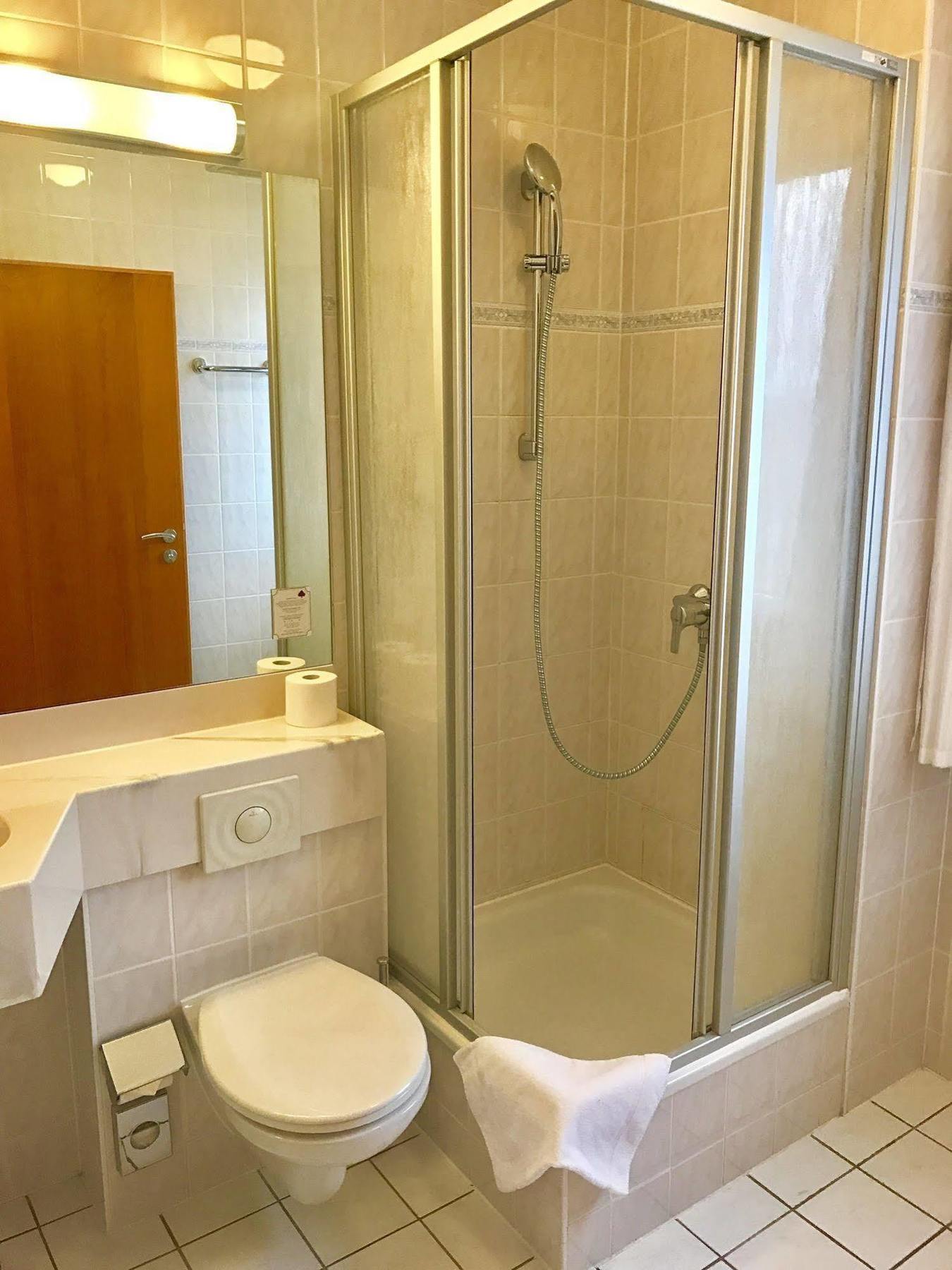 Hotel Berlin - Greenline Hotel Цоссен Екстер'єр фото
