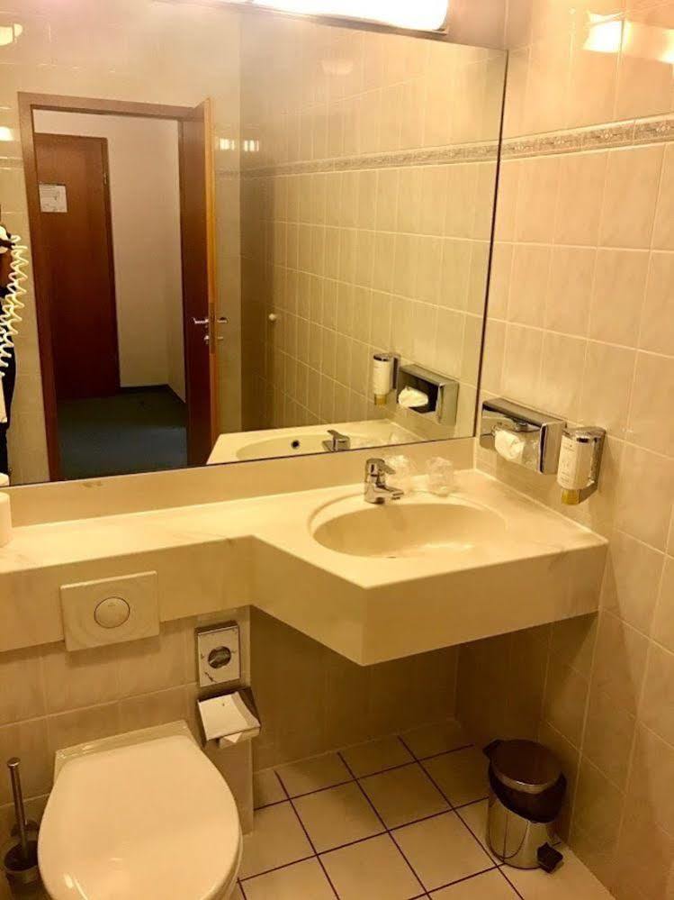 Hotel Berlin - Greenline Hotel Цоссен Екстер'єр фото