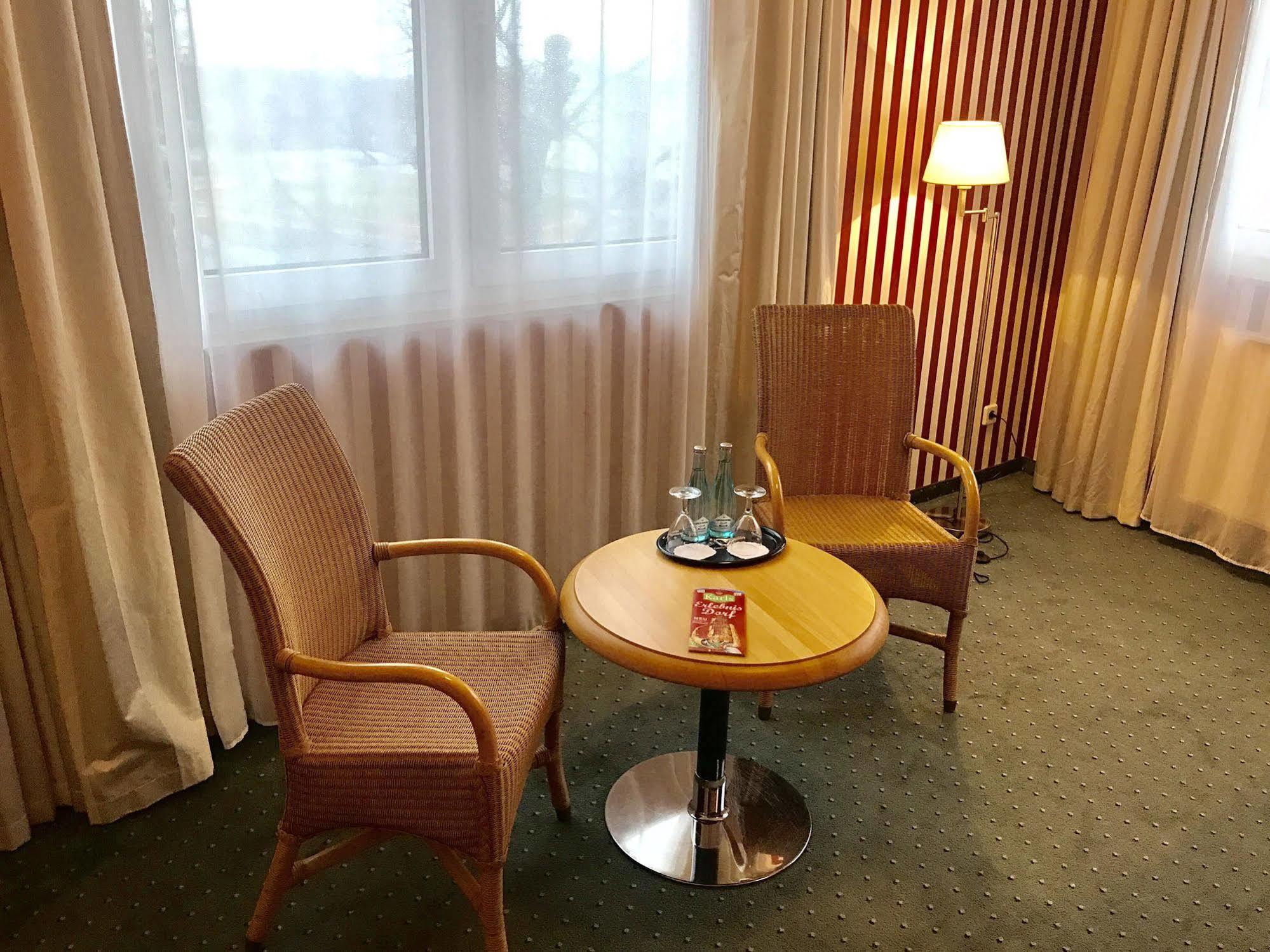 Hotel Berlin - Greenline Hotel Цоссен Екстер'єр фото