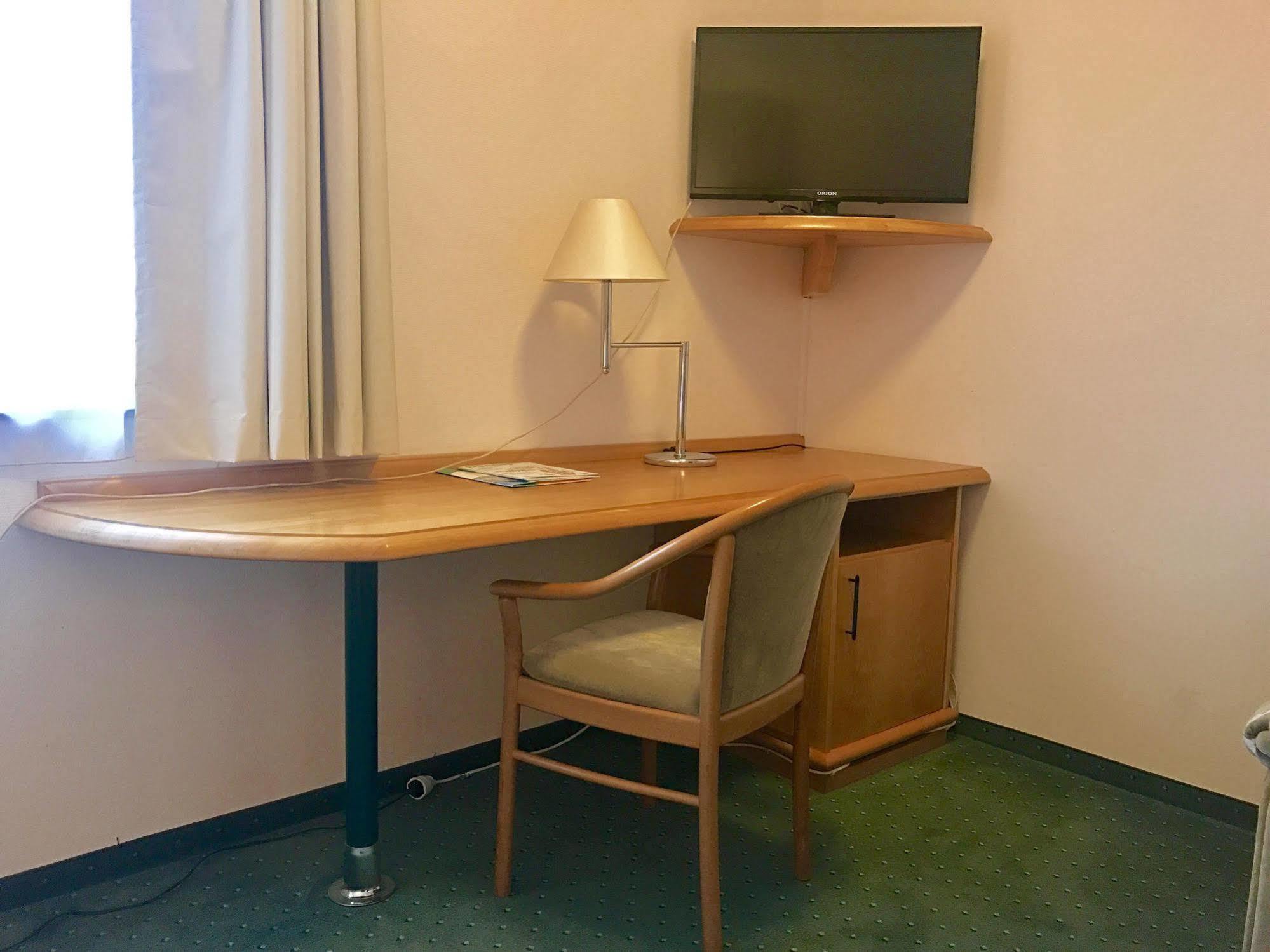 Hotel Berlin - Greenline Hotel Цоссен Екстер'єр фото