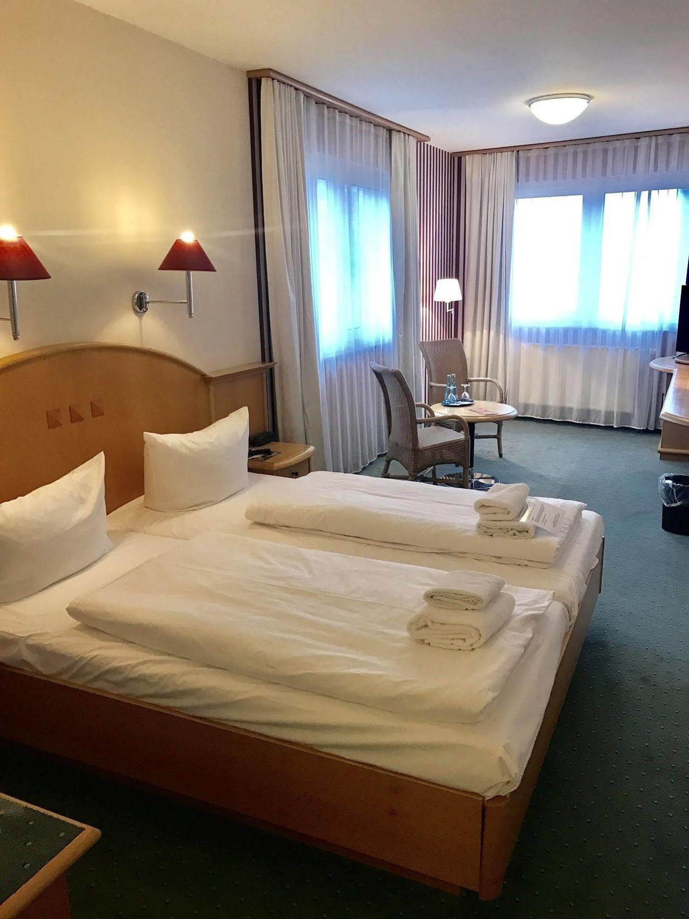 Hotel Berlin - Greenline Hotel Цоссен Екстер'єр фото